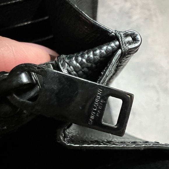 Sold- Yves Saint Laurent Cassandre envelope flap crossbody - Picture 8 of 10